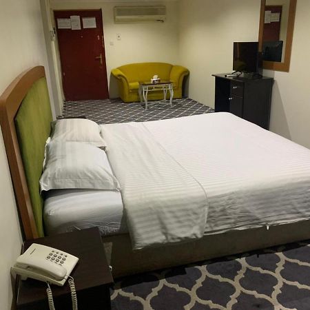 Al Aziziyah Hotel And Suites Khamis Mushait Extérieur photo
