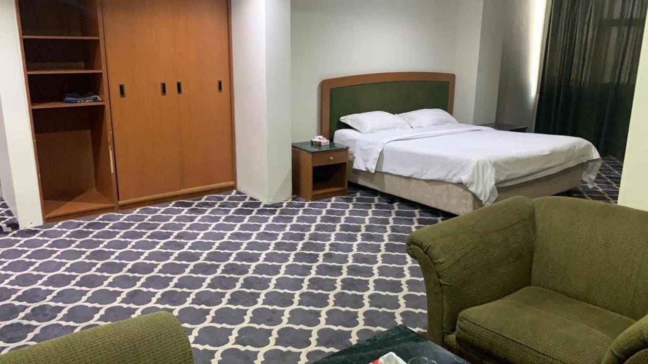 Al Aziziyah Hotel And Suites Khamis Mushait Extérieur photo