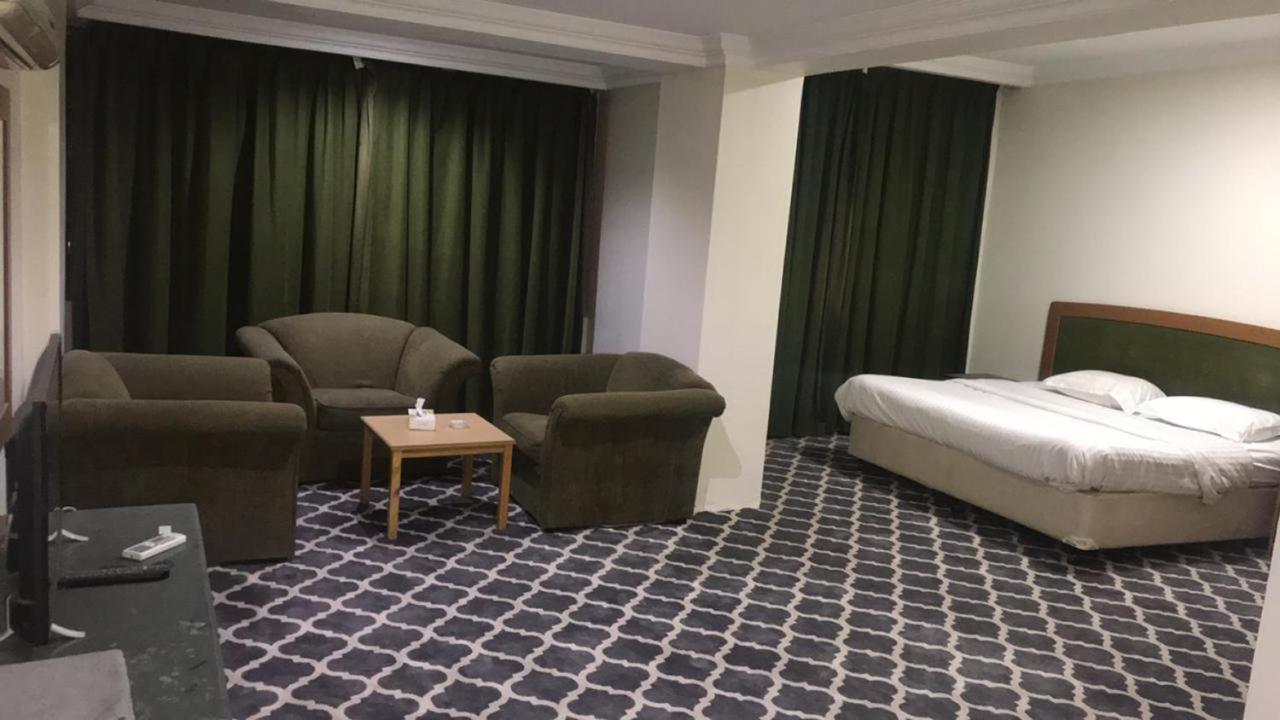 Al Aziziyah Hotel And Suites Khamis Mushait Extérieur photo