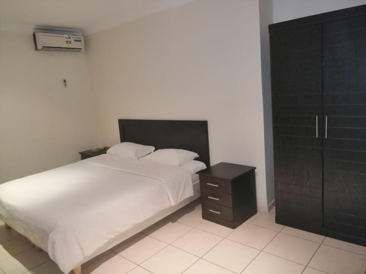 Al Aziziyah Hotel And Suites Khamis Mushait Extérieur photo