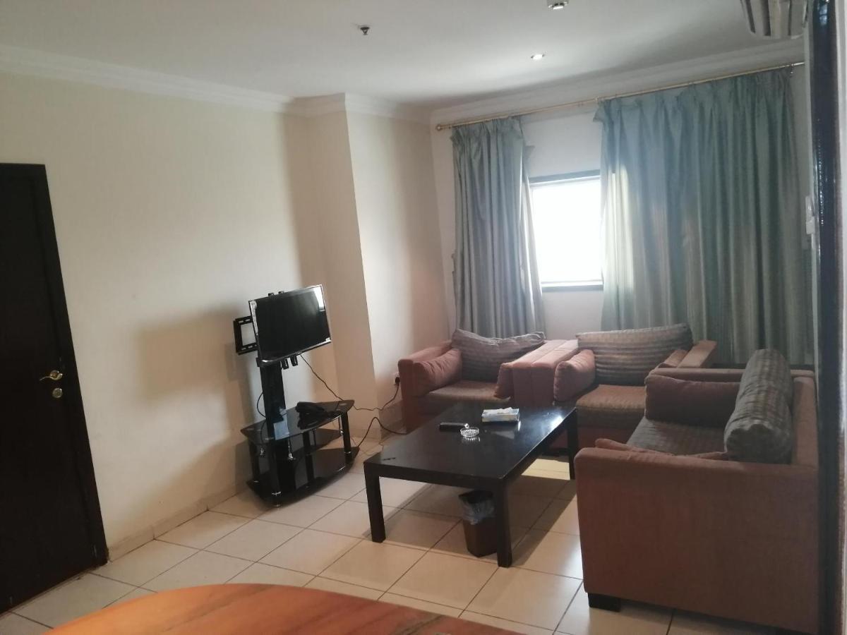 Al Aziziyah Hotel And Suites Khamis Mushait Extérieur photo